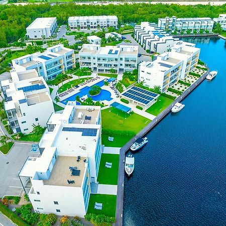 Cayman Luxury Rentals At One Canal Point Τζώρτζταουν Εξωτερικό φωτογραφία