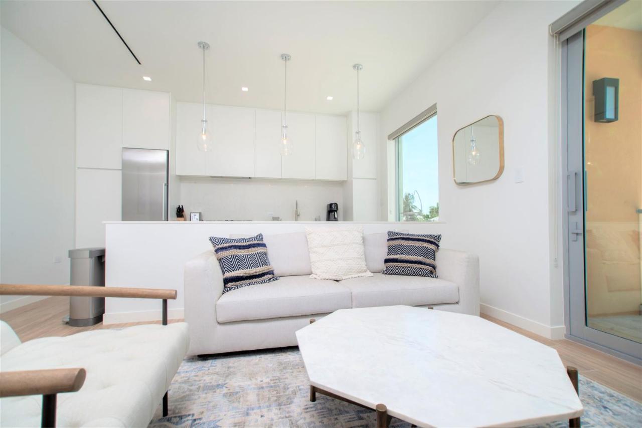 Cayman Luxury Rentals At One Canal Point Τζώρτζταουν Εξωτερικό φωτογραφία