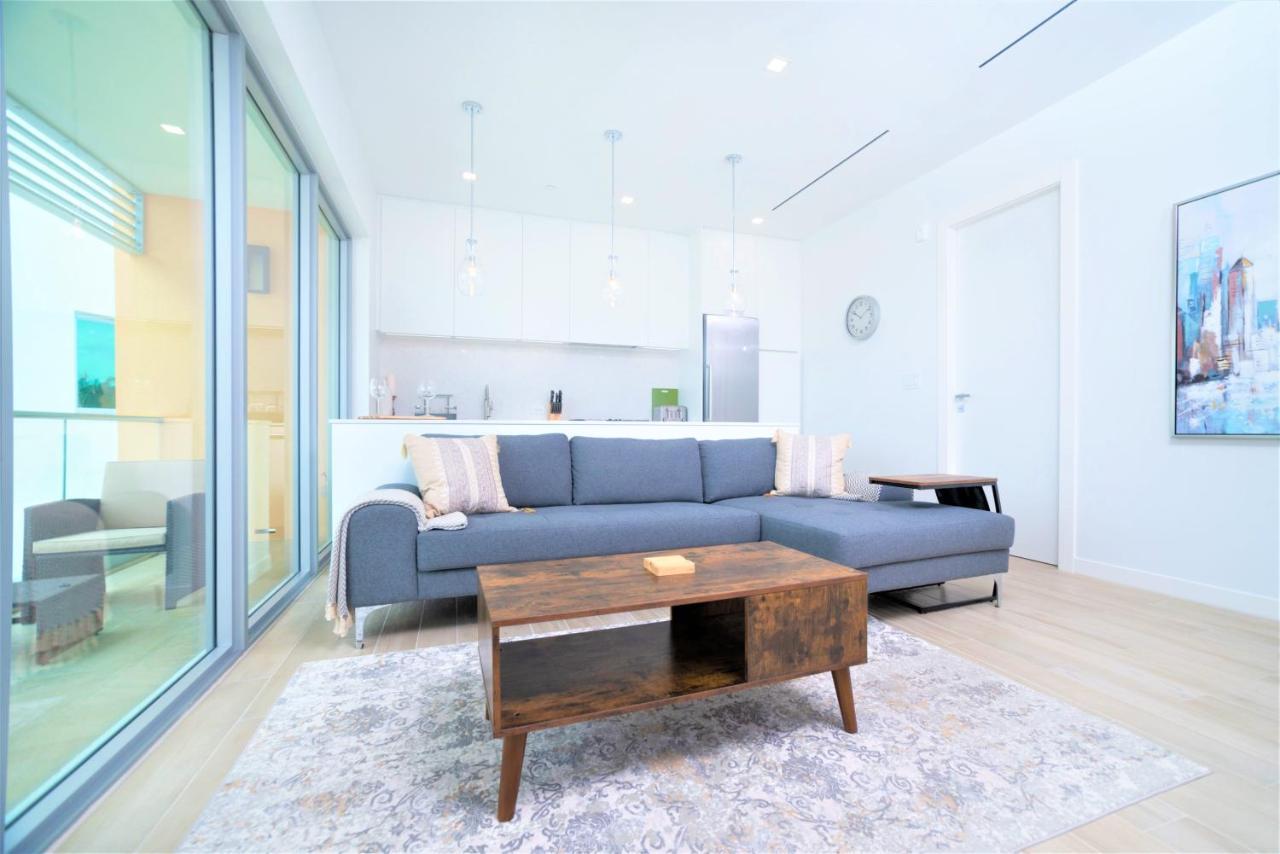 Cayman Luxury Rentals At One Canal Point Τζώρτζταουν Εξωτερικό φωτογραφία