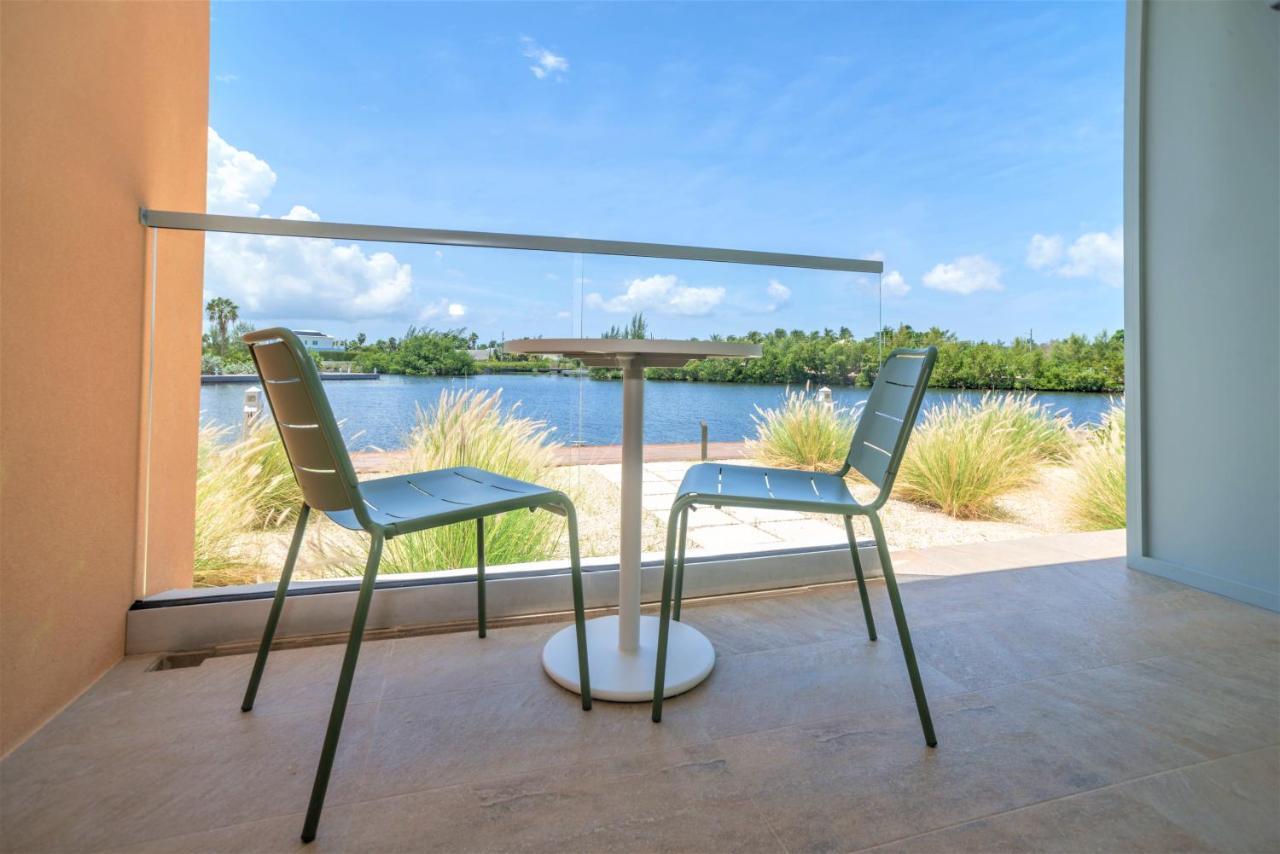 Cayman Luxury Rentals At One Canal Point Τζώρτζταουν Εξωτερικό φωτογραφία