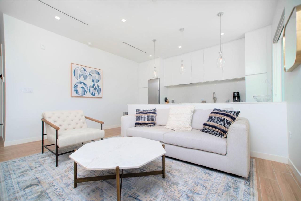 Cayman Luxury Rentals At One Canal Point Τζώρτζταουν Εξωτερικό φωτογραφία