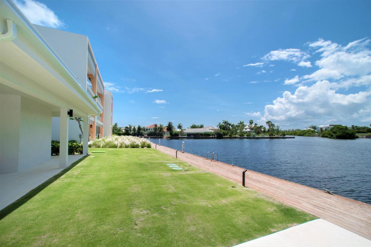 Cayman Luxury Rentals At One Canal Point Τζώρτζταουν Εξωτερικό φωτογραφία