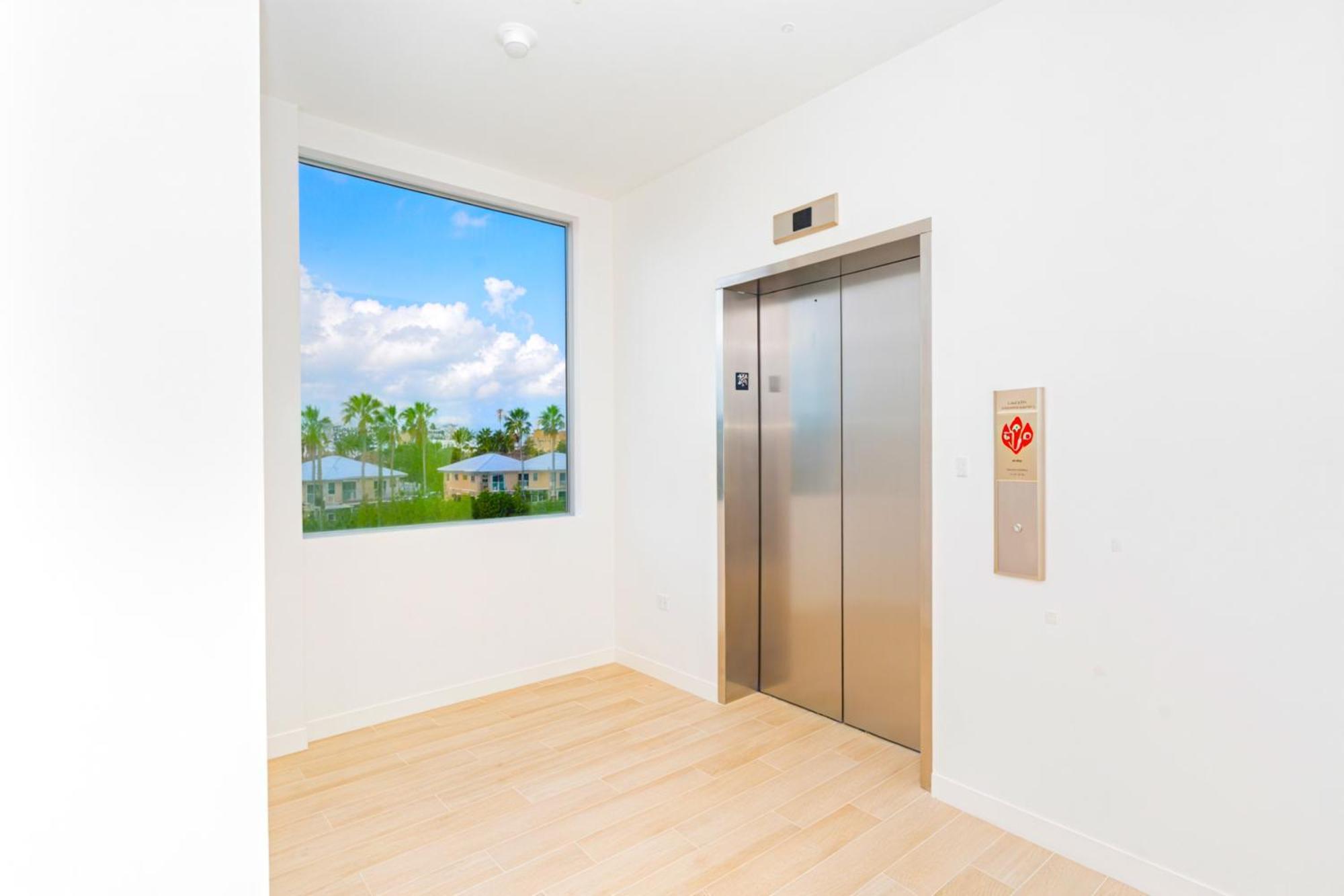 Cayman Luxury Rentals At One Canal Point Τζώρτζταουν Εξωτερικό φωτογραφία